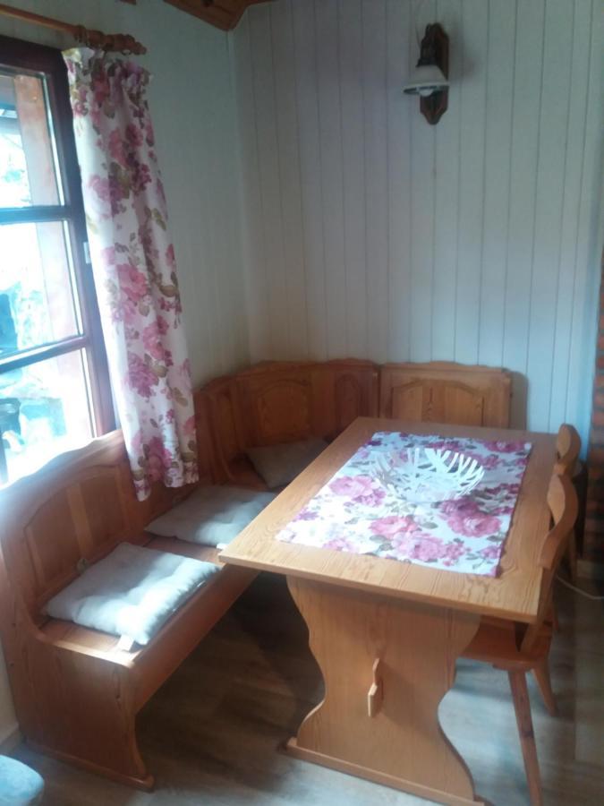 Domek Sara Przytarnia Exteriér fotografie